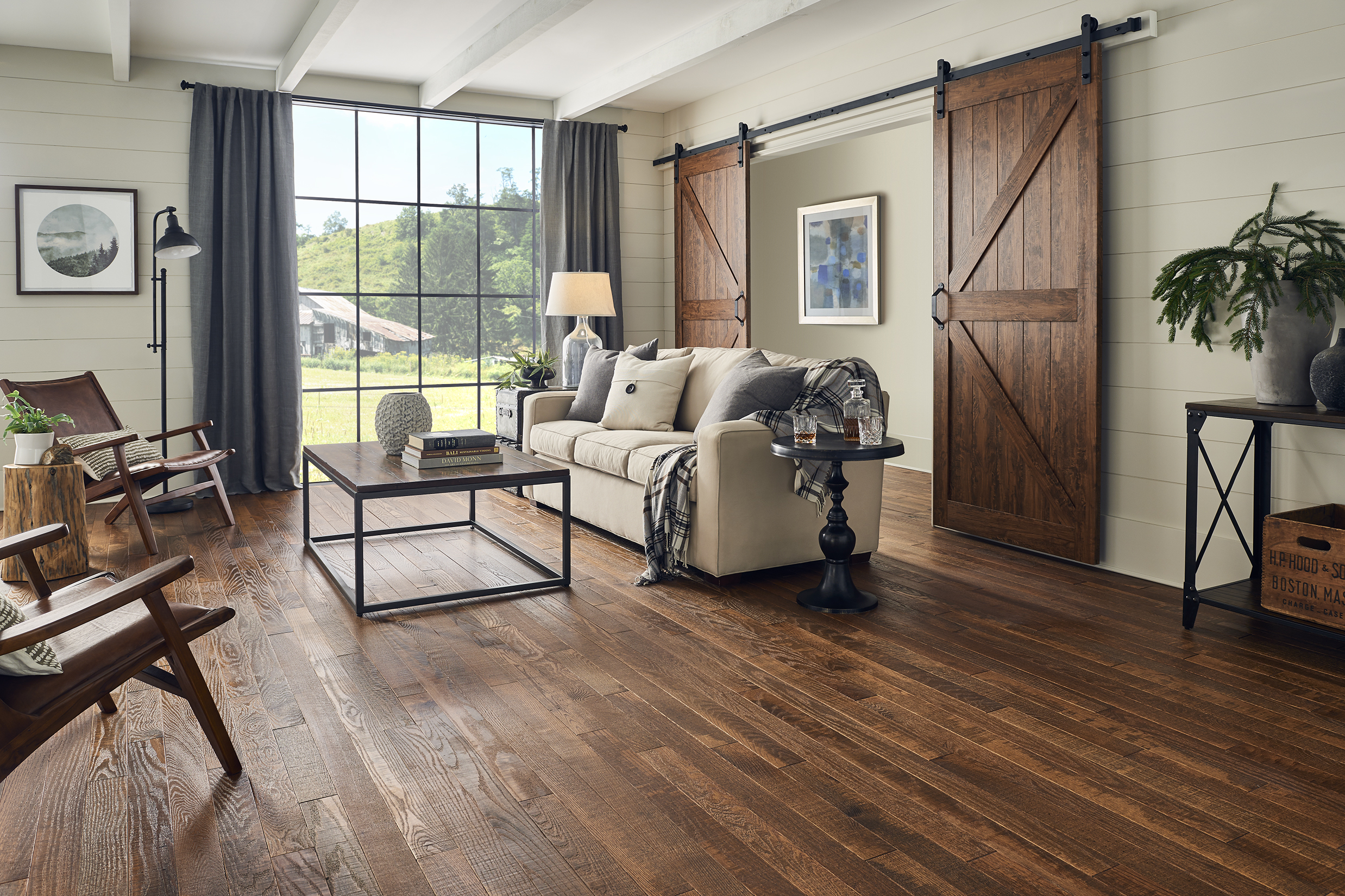Bruce partners with Mark Bowe to introduce Barnwood Living Collection