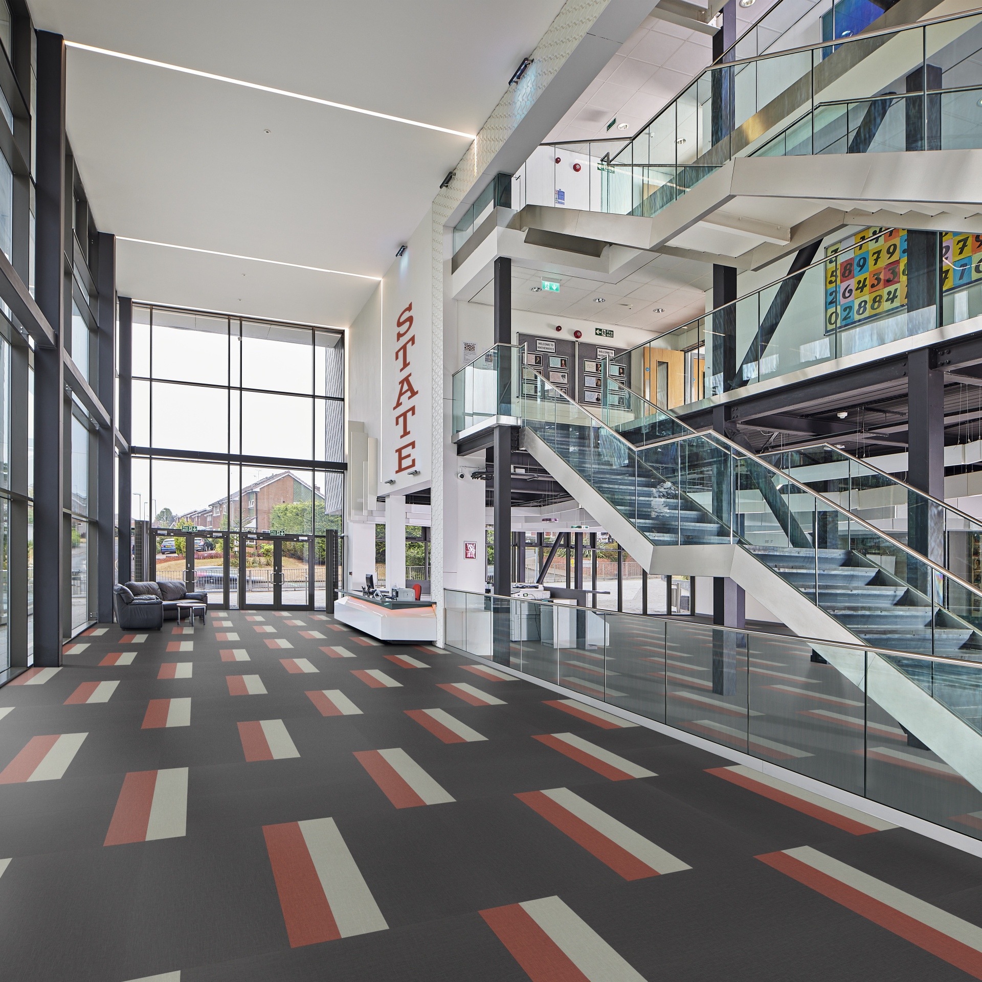 Karndean receives platinum ADEX award
